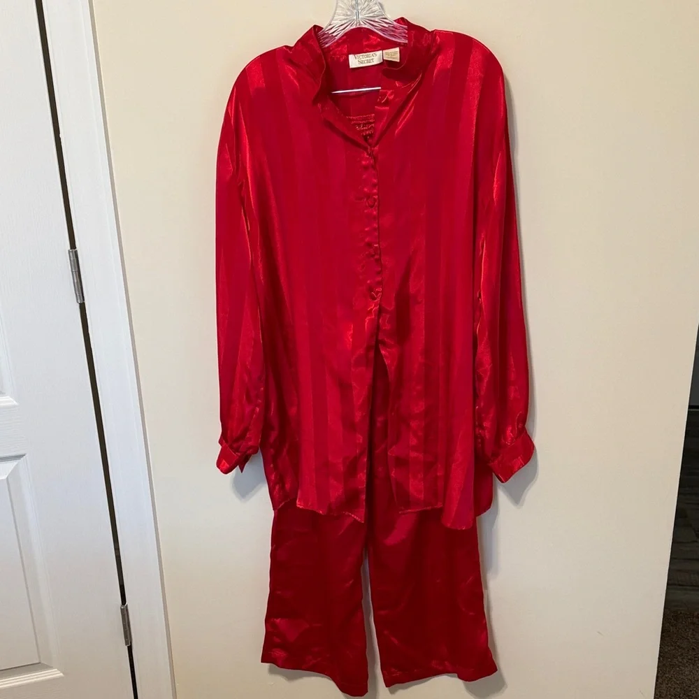 Vintage Victoria's Secret 90s Gold Label Red Satin Sleepwear Pajamas / Size L